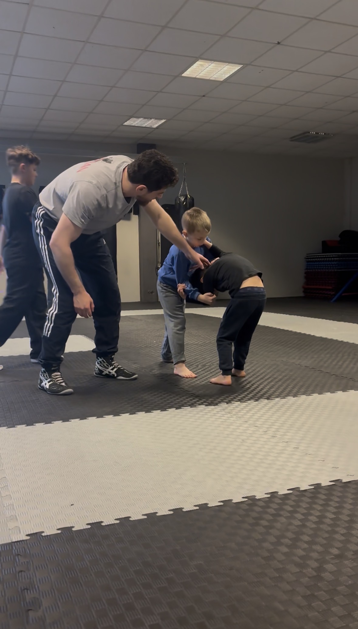 Ringen-Training für Kinder bei MOSAN